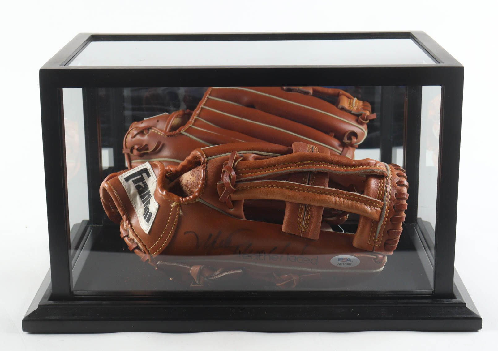 Mike Schmidt Signed Vintage Franklin Glove With Display Case (PSA) at PristineAuction.com Mike Schmidt Signed Vintage Franklin Glove With Display Case (PSA) at PristineAuction.com