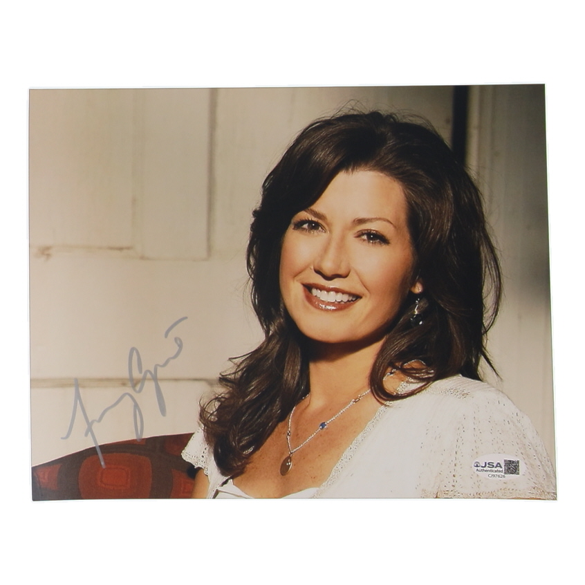 Amy Grant Signed 8x10 Photo (JSA) at PristineAuction.com Amy Grant Signed 8x10 Photo (JSA) at PristineAuction.com