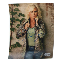 Lorrie Morgan Signed 8x10 Photo (Beckett) at PristineAuction.com