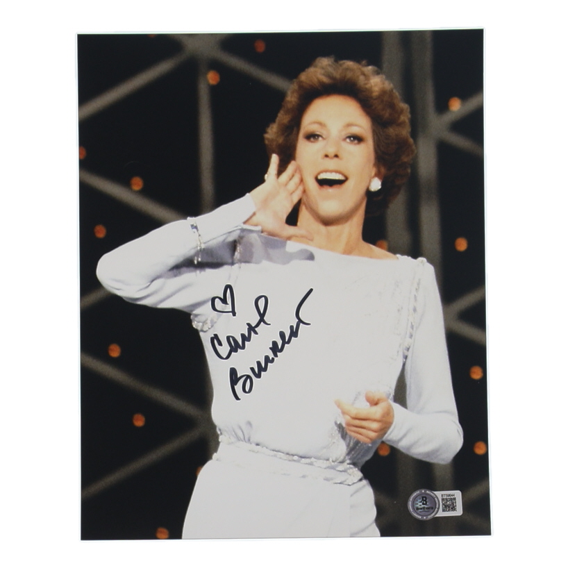 Carol Burnett Signed 8x10 Photo (Beckett) at PristineAuction.com Carol Burnett Signed 8x10 Photo (Beckett) at PristineAuction.com