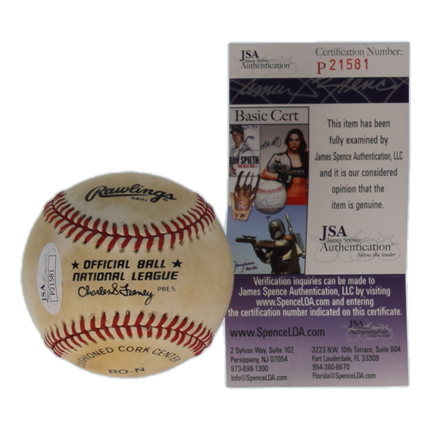 Willie Stargell Signed ONL Baseball (JSA) at PristineAuction.com Willie Stargell Signed ONL Baseball (JSA) at PristineAuction.com