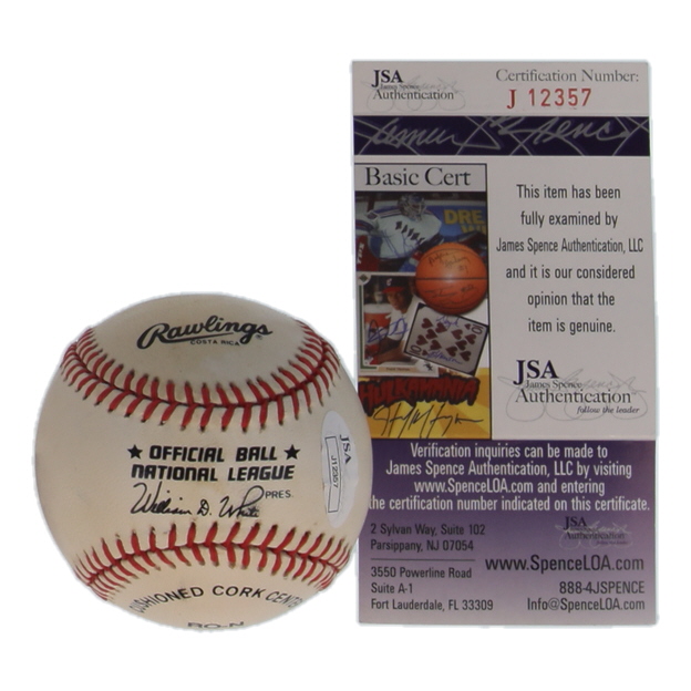 Gaylord Perry Signed ONL Baseball (JSA) at PristineAuction.com Gaylord Perry Signed ONL Baseball (JSA) at PristineAuction.com