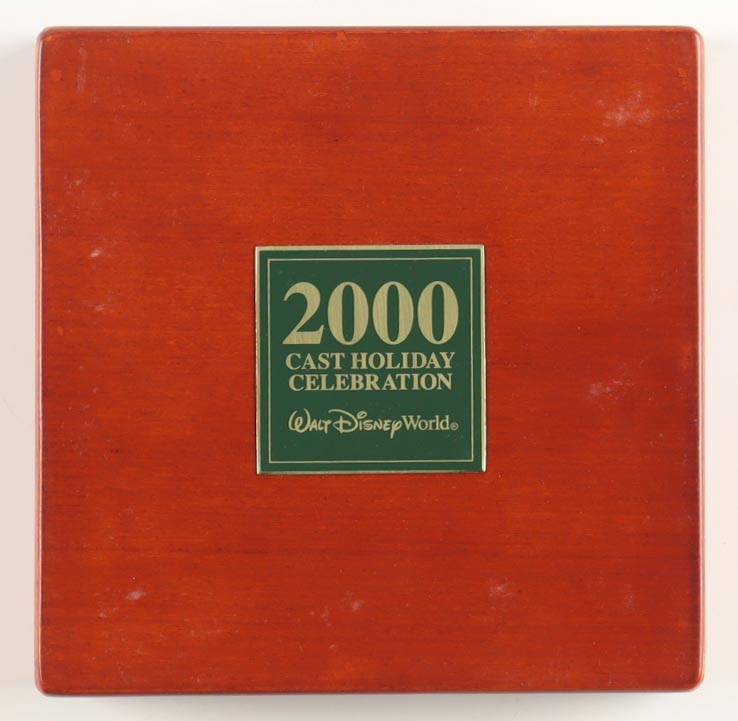 2000 Disney World "Cast Holiday Celebration" Member Only Pin Set of (5) with Original Box at PristineAuction.com 2000 Disney World "Cast Holiday Celebration" Member Only Pin Set of (5) with Original Box at PristineAuction.com