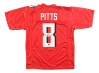 Kyle Pitts Signed Jersey (Beckett) at PristineAuction.com