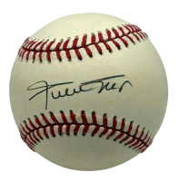 Willie Mays Signed ONL Baseball (Beckett) at PristineAuction.com