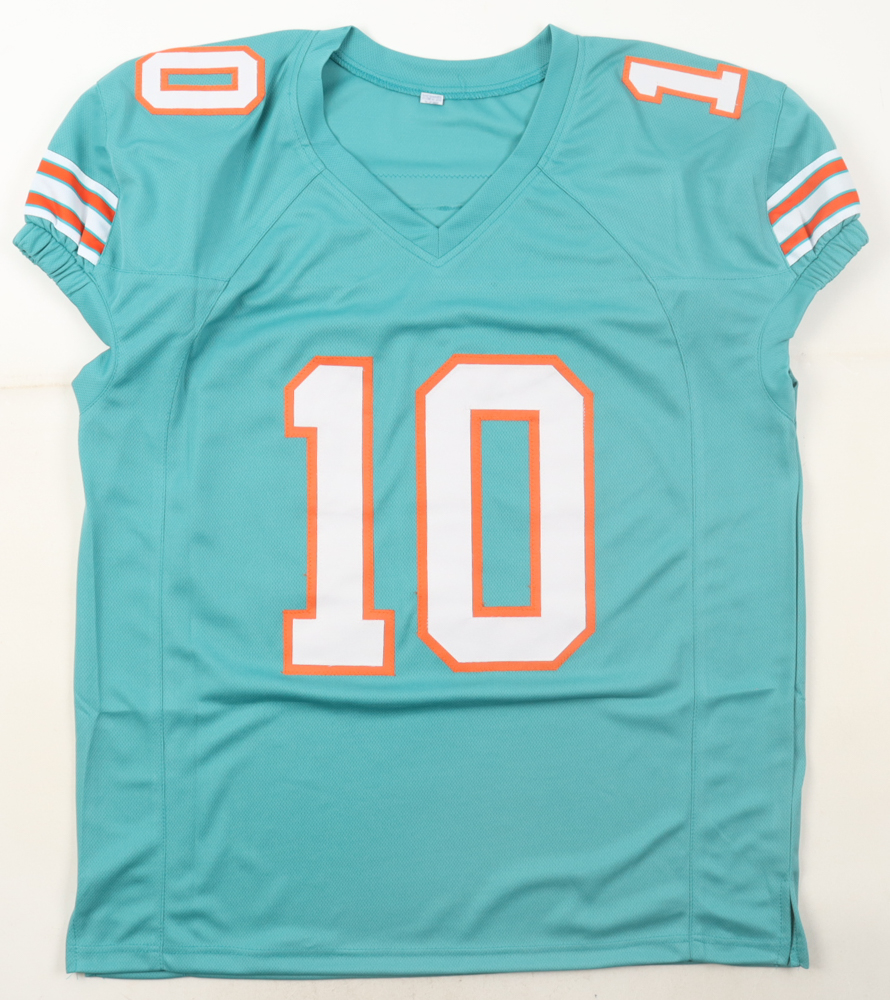 Tyreek Hill Signed Jersey (Beckett) at PristineAuction.com Tyreek Hill Signed Jersey (Beckett) at PristineAuction.com