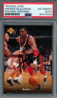 Hakeem Olajuwon Signed 1995-96 Upper Deck #181 (PSA) at PristineAuction.com