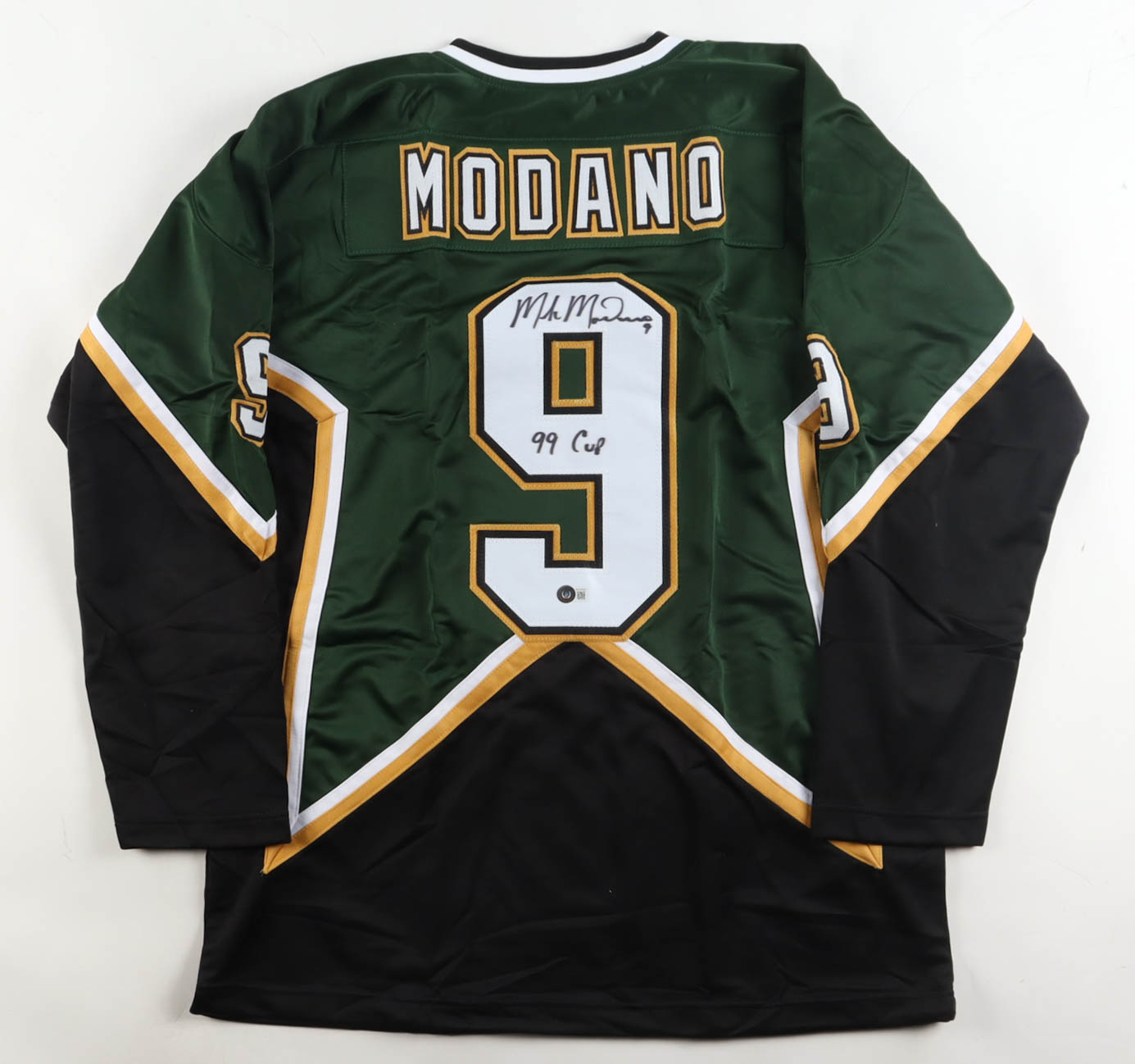 Mike Modano Signed Jersey Inscribed "99 Cup" (Beckett) at PristineAuction.com Mike Modano Signed Jersey Inscribed "99 Cup" (Beckett) at PristineAuction.com