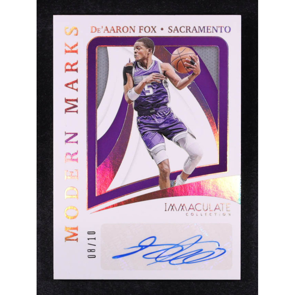 De'Aaron Fox 2020-21 Immaculate Collection Modern Marks Autographs Gold #39 #8/10 at PristineAuction.com
