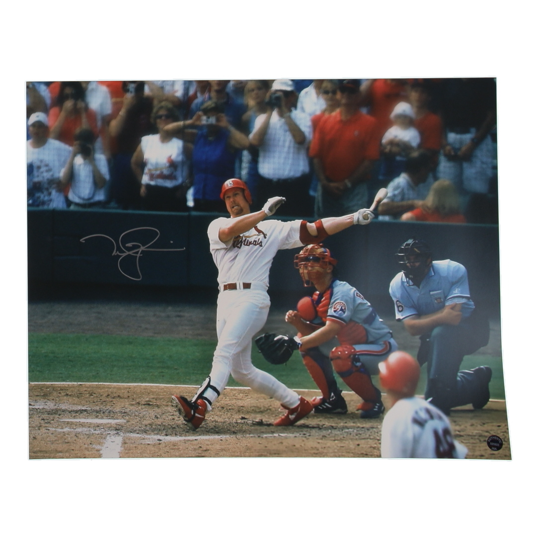 Mark McGwire Signed Cardinals 16x20 Photo (Authentic Ink) at PristineAuction.com Mark McGwire Signed Cardinals 16x20 Photo (Authentic Ink) at PristineAuction.com