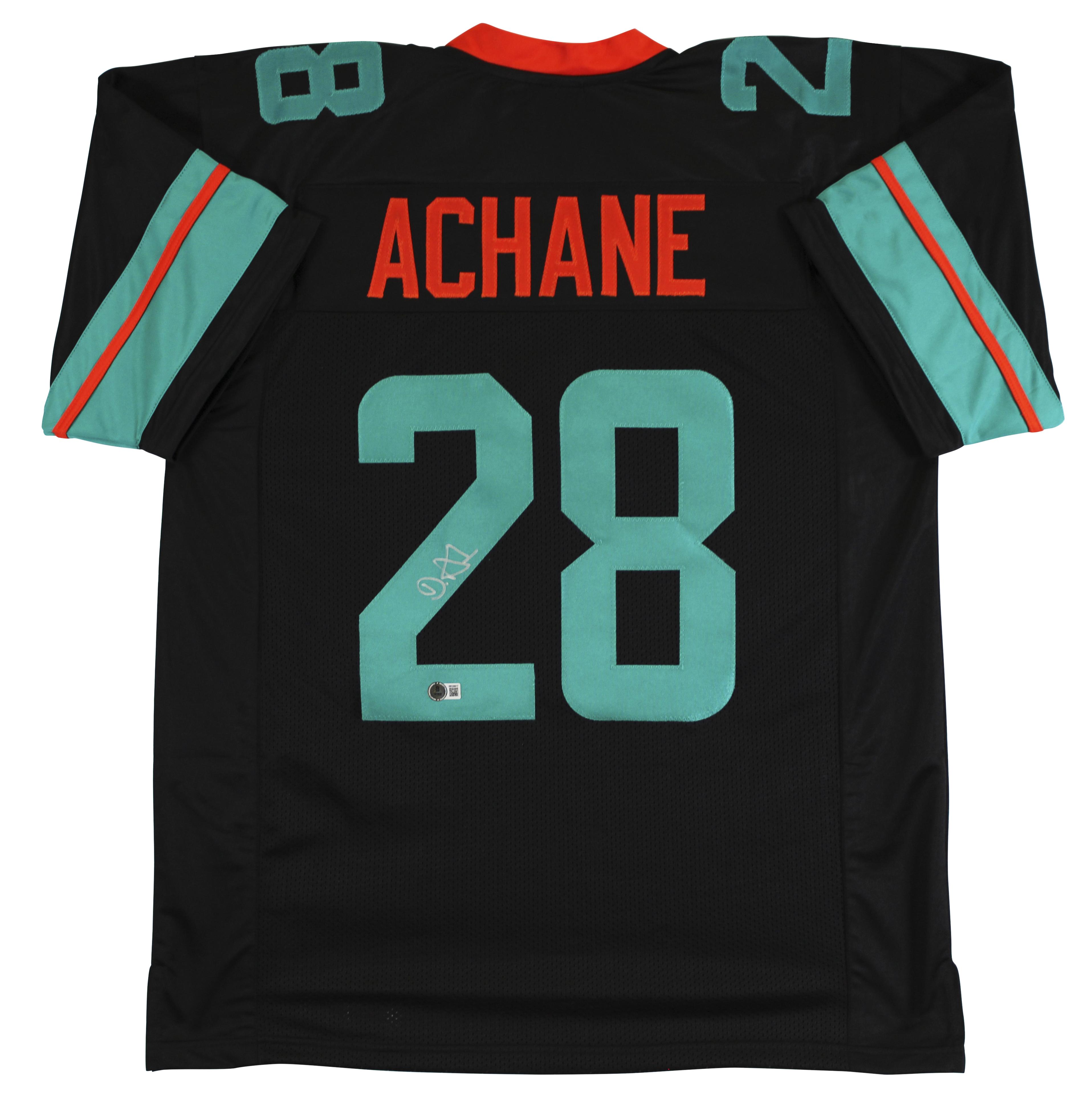 De'Von Achane Signed Jersey (Beckett) at PristineAuction.com De'Von Achane Signed Jersey (Beckett) at PristineAuction.com