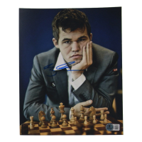 Magnus Carlsen Signed 8x10 Photo (Beckett) at PristineAuction.com