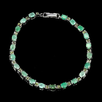 6.00 Carats Emerald & Green Garnet Bracelet | $2,850 Estimated Retail Value (UGL Cert) | Brand New at PristineAuction.com