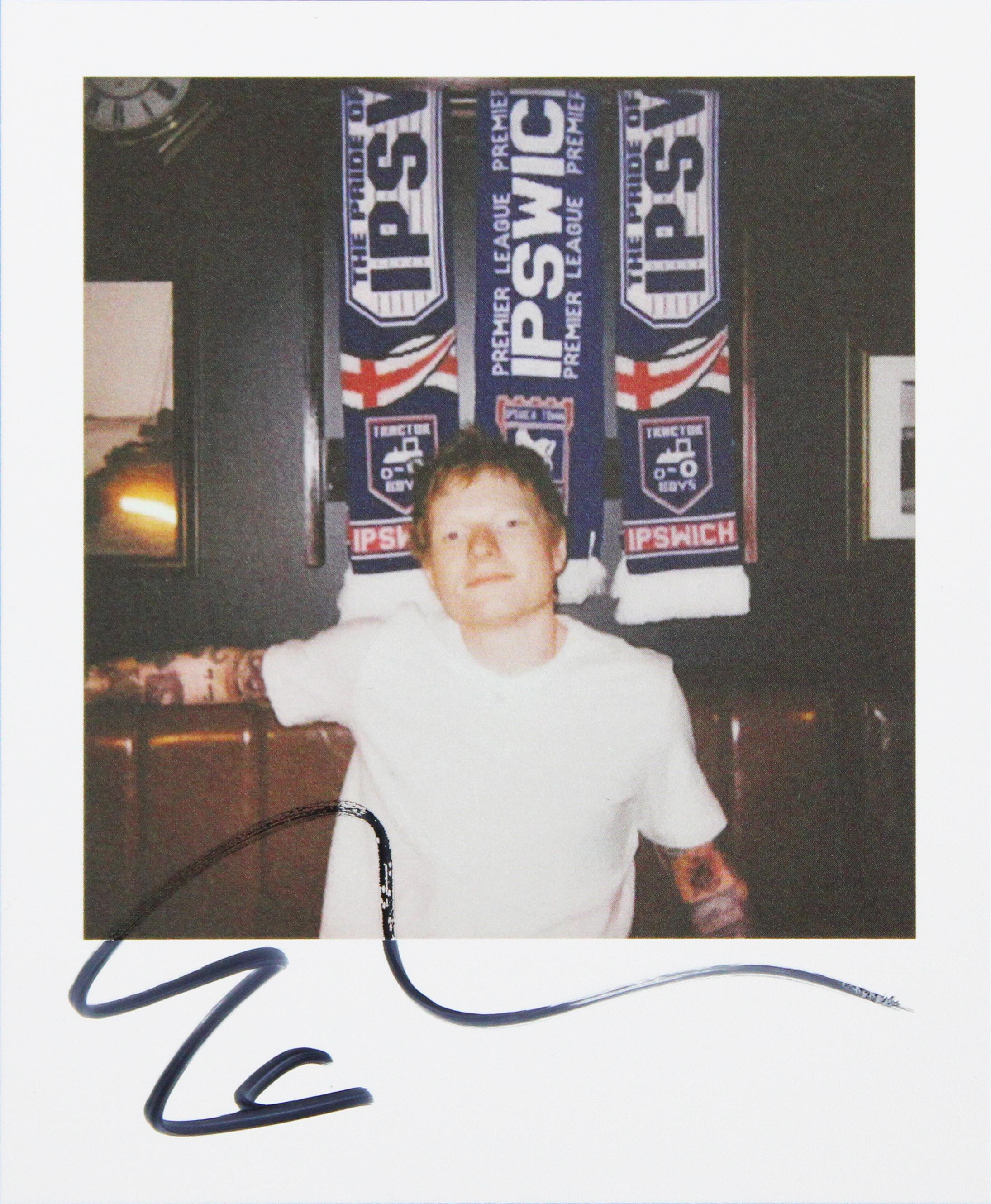 Ed Sheeran Signed "Play" Vinyl Record Album Insert (Beckett) at PristineAuction.com Ed Sheeran Signed "Play" Vinyl Record Album Insert (Beckett) at PristineAuction.com