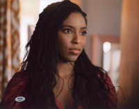 Jessica Williams Signed "Shrinking" 11x14 Photo (PSA) at PristineAuction.com
