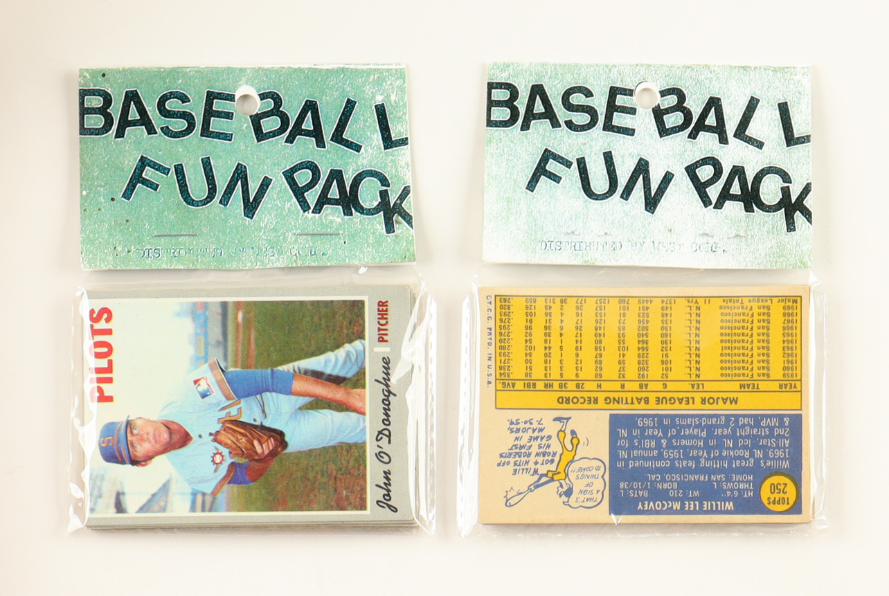 1970 Topps Baseball Cello Fun Pack Vending Box with (20) Packs at PristineAuction.com 1970 Topps Baseball Cello Fun Pack Vending Box with (20) Packs at PristineAuction.com