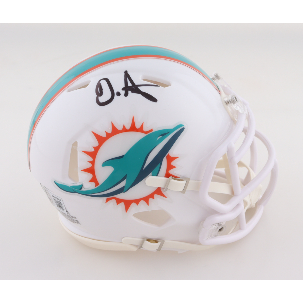 De'Von Achane Signed Dolphins Speed Mini Helmet (Beckett) at PristineAuction.com