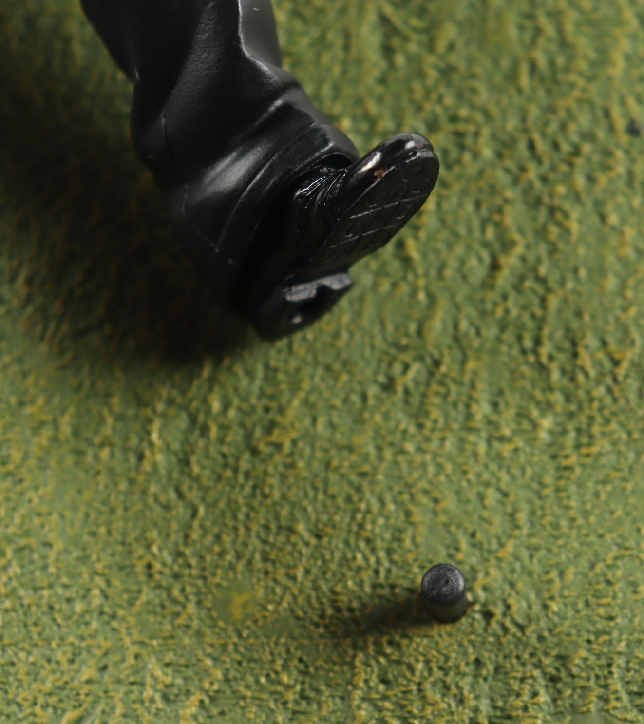 Tiger Woods Upper Deck "Pro Shots" Figurine with Base at PristineAuction.com Tiger Woods Upper Deck "Pro Shots" Figurine with Base at PristineAuction.com