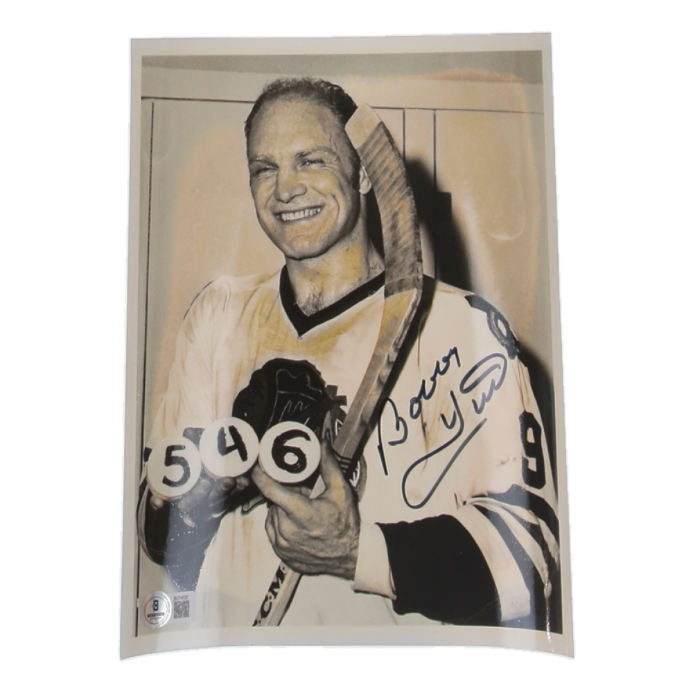 Bobby Hull Signed Blackhawks 8x10 Photo (Beckett) at PristineAuction.com