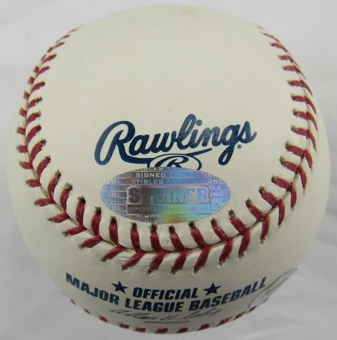 George Brett Signed OML Baseball (Steiner) at PristineAuction.com George Brett Signed OML Baseball (Steiner) at PristineAuction.com
