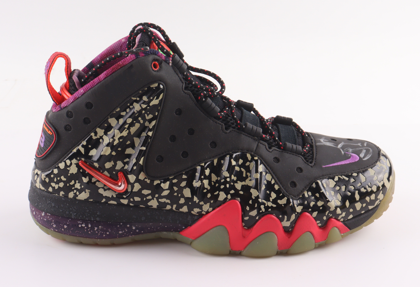 Charles Barkley Signed Nike Basketball Shoes (ACOA) at PristineAuction.com Charles Barkley Signed Nike Basketball Shoes (ACOA) at PristineAuction.com