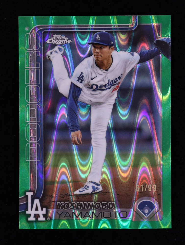 Yoshinobu Yamamoto 2025 Topps Chrome Green RayWave Refractors #179 #61/99