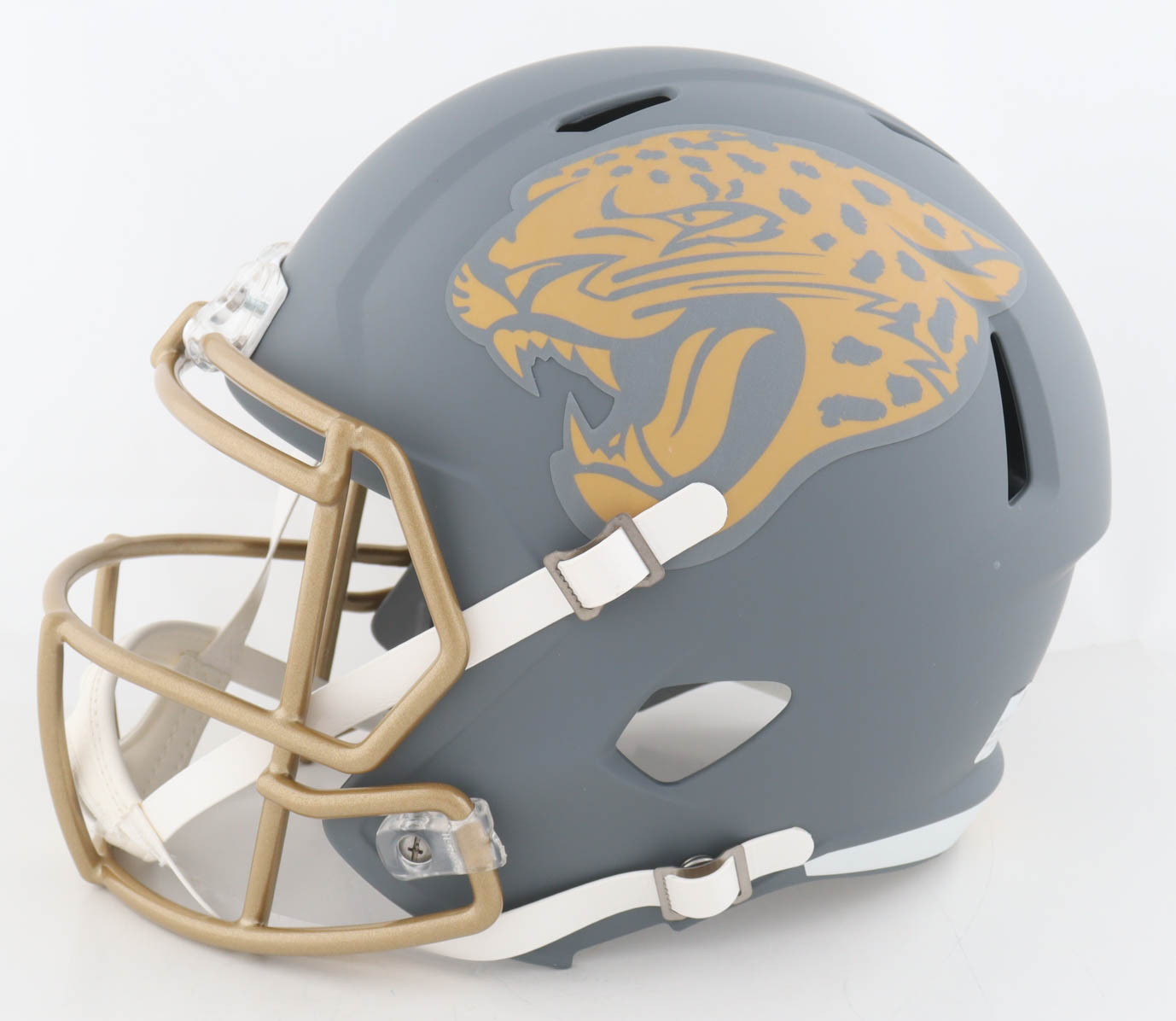 Maurice Jones-Drew Signed Jaguars Full-Size Slate Alternate Speed Helmet Inscribed "Pocket Hercules" (Beckett) at PristineAuction.com Maurice Jones-Drew Signed Jaguars Full-Size Slate Alternate Speed Helmet Inscribed "Pocket Hercules" (Beckett) at PristineAuction.com