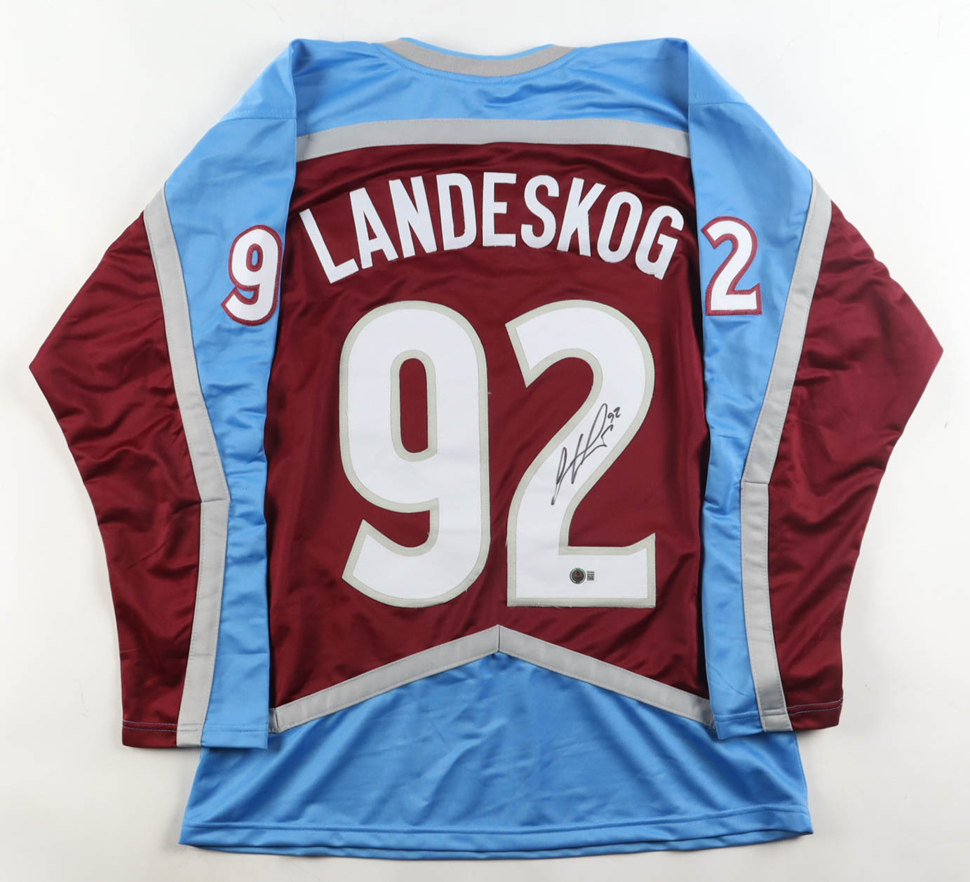 Gabriel Landeskog Signed Jersey (Beckett) at PristineAuction.com Gabriel Landeskog Signed Jersey (Beckett) at PristineAuction.com