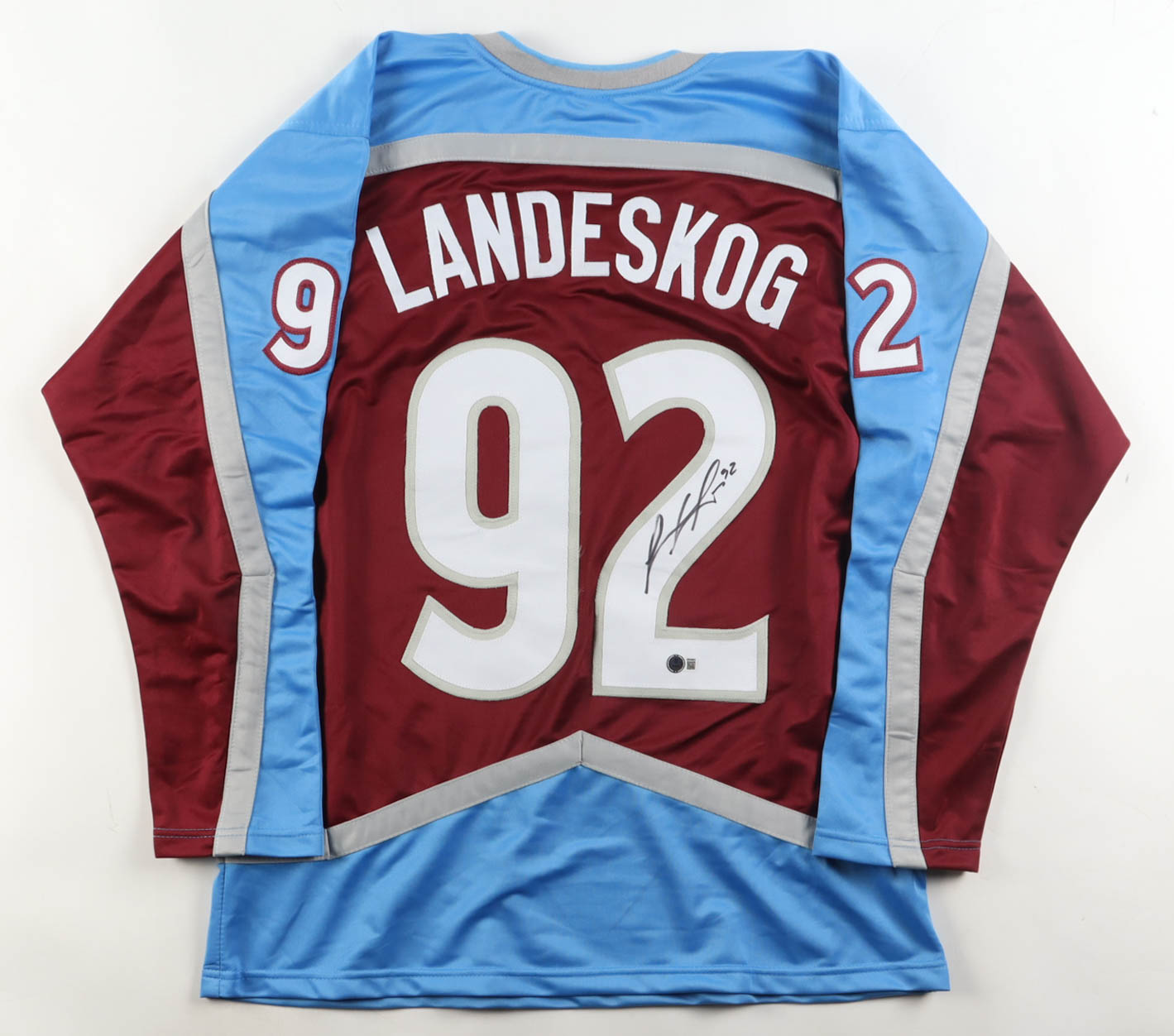 Gabriel Landeskog Signed Jersey (Beckett) at PristineAuction.com Gabriel Landeskog Signed Jersey (Beckett) at PristineAuction.com