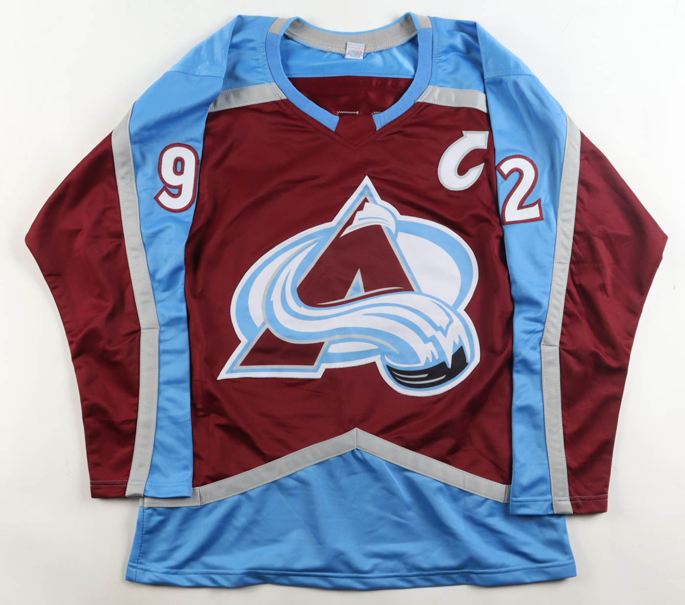 Gabriel Landeskog Signed Jersey (Beckett) at PristineAuction.com Gabriel Landeskog Signed Jersey (Beckett) at PristineAuction.com