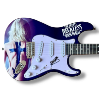 Taylor Momsen Signed "The Pretty Reckless" Stratocaster Guitar (JSA) at PristineAuction.com
