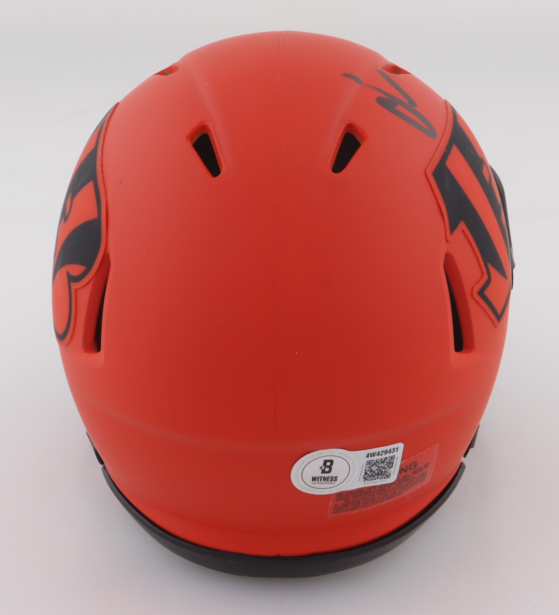 Chad 'Ochocinco' Johnson Signed Bengals Rave Alternate Speed Mini Helmet (Beckett) at PristineAuction.com Chad 'Ochocinco' Johnson Signed Bengals Rave Alternate Speed Mini Helmet (Beckett) at PristineAuction.com