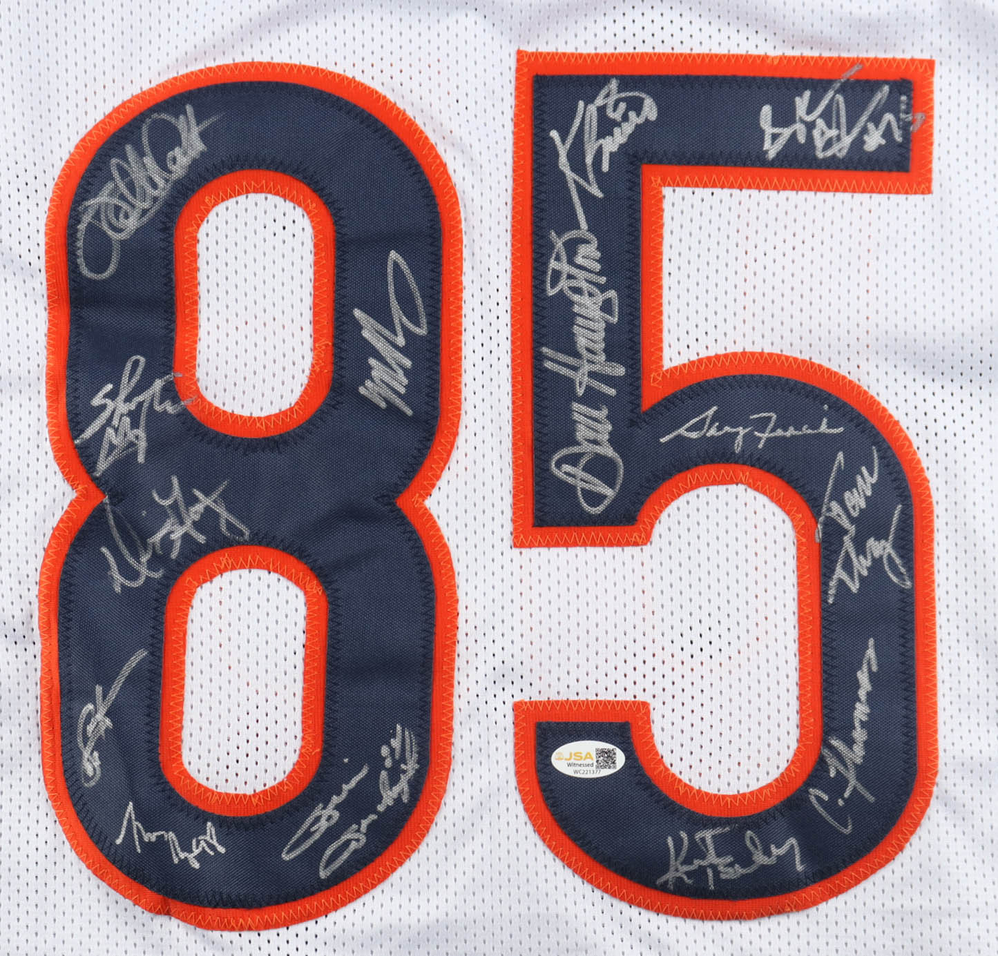 1985 Bears World Champions Highlights Jersey Team-Signed by (14) with Mike Singletary, Willlie Gault, Shaun Gayle, Stefan Humphries (JSA) at PristineAuction.com 1985 Bears World Champions Highlights Jersey Team-Signed by (14) with Mike Singletary, Willlie Gault, Shaun Gayle, Stefan Humphries (JSA) at PristineAuction.com