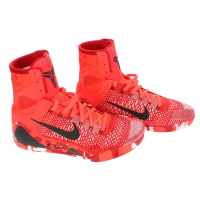 Kobe Bryant Signed Pair of Nike Elite IX "Christmas Day" Basketball Shoes (Panini) at PristineAuction.com