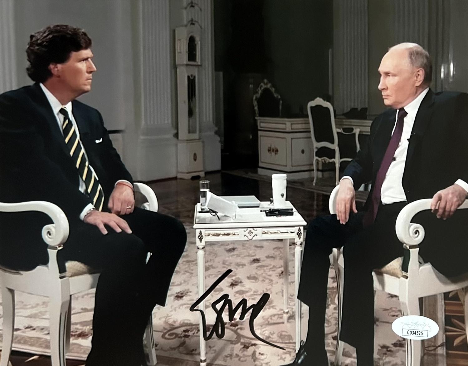 Tucker Carlson Signed 8x10 Photo (JSA) at PristineAuction.com Tucker Carlson Signed 8x10 Photo (JSA) at PristineAuction.com