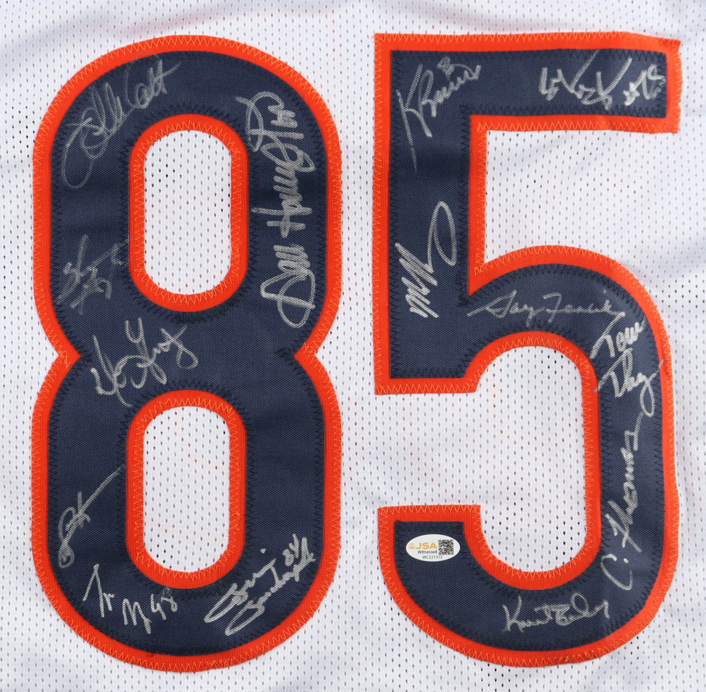 1985 Bears World Champions Highlights Jersey Team-Signed by (14) with Mike Singletary, Willlie Gault, Shaun Gayle, Stefan Humphries (JSA) at PristineAuction.com 1985 Bears World Champions Highlights Jersey Team-Signed by (14) with Mike Singletary, Willlie Gault, Shaun Gayle, Stefan Humphries (JSA) at PristineAuction.com