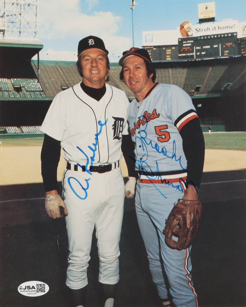 Al Kaline & Brooks Robinson Signed Tigers / Orioles 8x10 Photo (JSA) at PristineAuction.com Al Kaline & Brooks Robinson Signed Tigers / Orioles 8x10 Photo (JSA) at PristineAuction.com