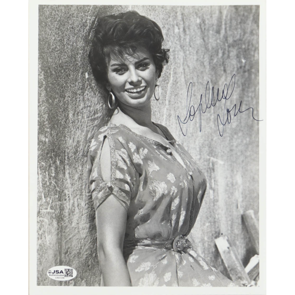 Sophia Loren Signed 8x10 Photo (JSA) at PristineAuction.com
