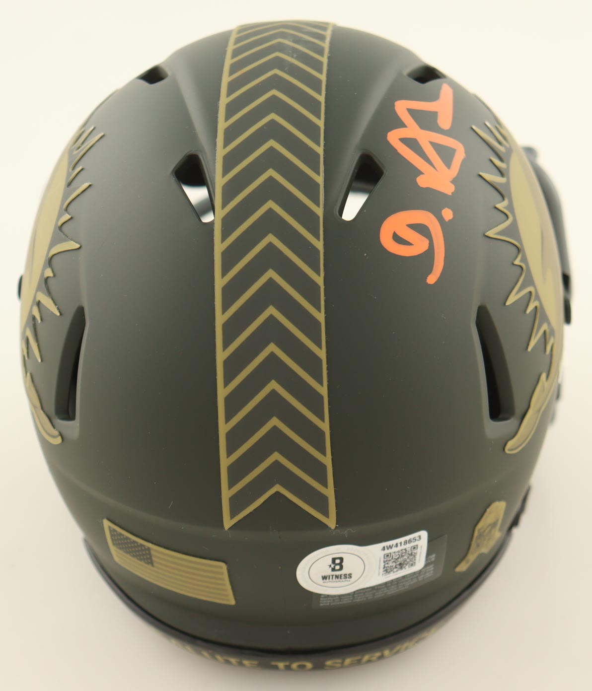 De’Von Achane Signed Dolphins Salute to Service Alternate Speed Mini Helmet (Beckett) at PristineAuction.com De’Von Achane Signed Dolphins Salute to Service Alternate Speed Mini Helmet (Beckett) at PristineAuction.com