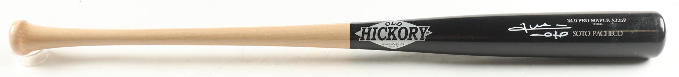 Juan Soto Signed Old Hickory Player Model Baseball Bat (MLB) at PristineAuction.com Juan Soto Signed Old Hickory Player Model Baseball Bat (MLB) at PristineAuction.com