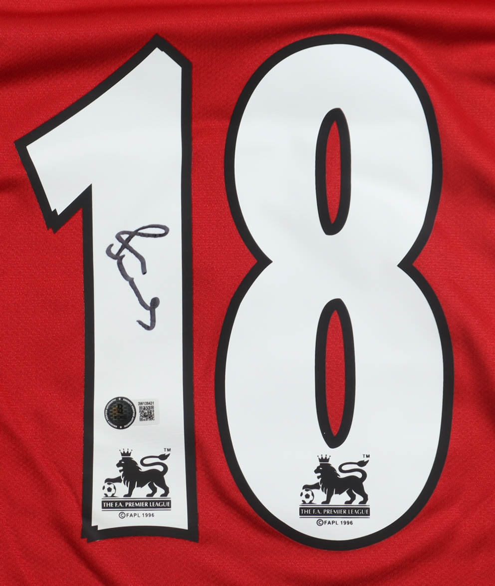 Paul Scholes Signed Manchester United F.C. Nike Authentic Jersey (Beckett) at PristineAuction.com Paul Scholes Signed Manchester United F.C. Nike Authentic Jersey (Beckett) at PristineAuction.com