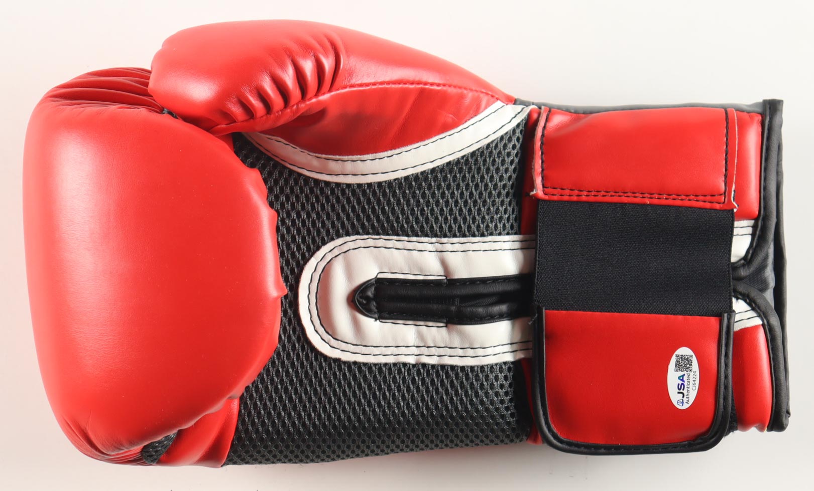 Mike Tyson Signed Everlast Boxing Glove (JSA) at PristineAuction.com Mike Tyson Signed Everlast Boxing Glove (JSA) at PristineAuction.com