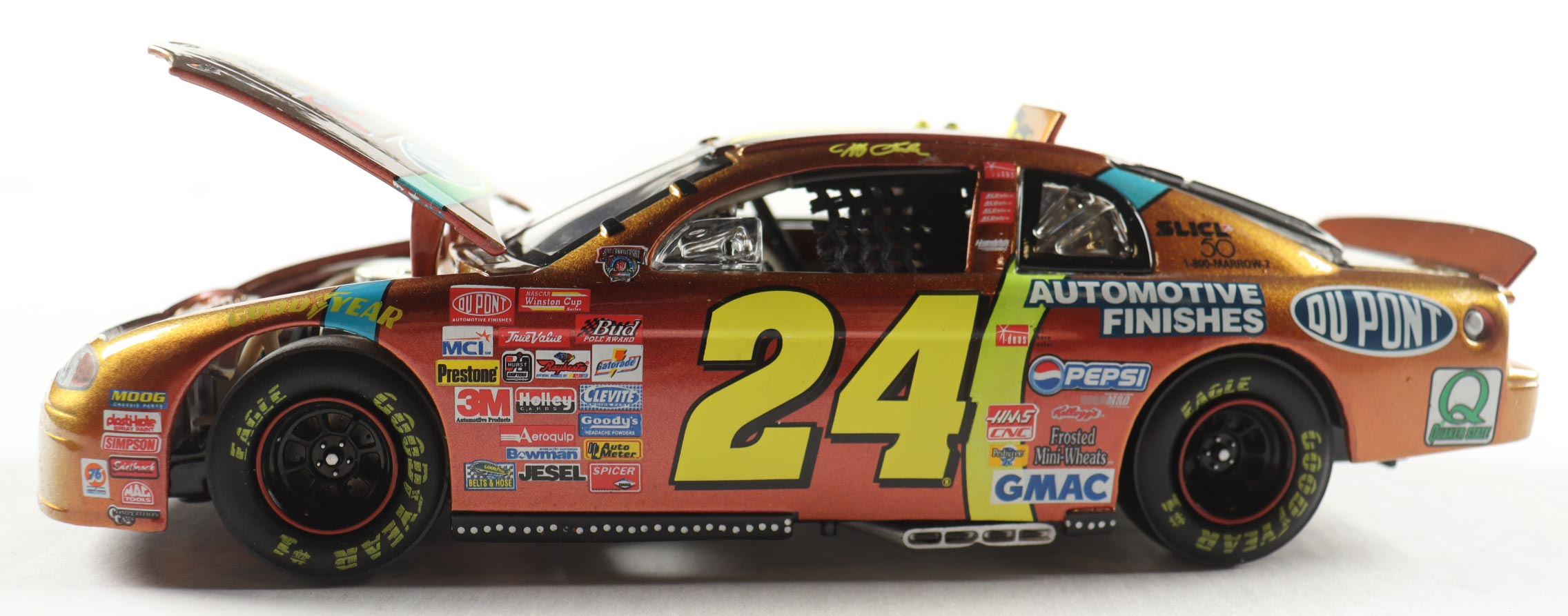 Jeff Gordon LE NASCAR #24 DuPont Chromalusion 1998 Monte Carlo Elite - 1:24 Premium Die-Cast Car at PristineAuction.com Jeff Gordon LE NASCAR #24 DuPont Chromalusion 1998 Monte Carlo Elite - 1:24 Premium Die-Cast Car at PristineAuction.com