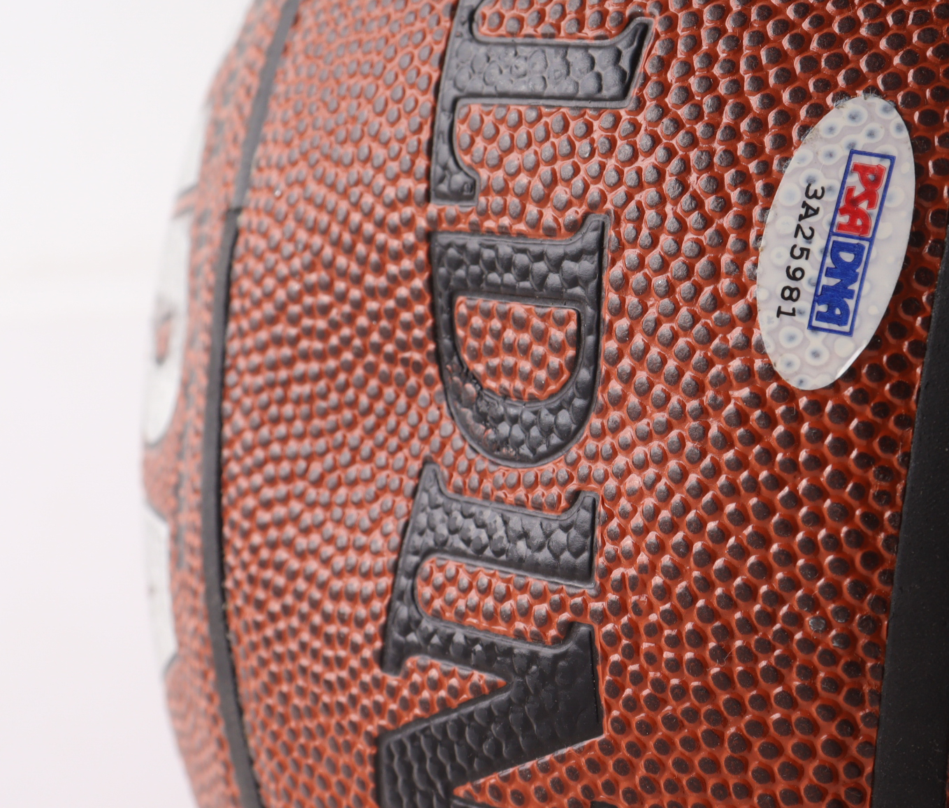 Lamar Odom & Trevor Ariza Signed NBA Basketball (PSA) at PristineAuction.com Lamar Odom & Trevor Ariza Signed NBA Basketball (PSA) at PristineAuction.com