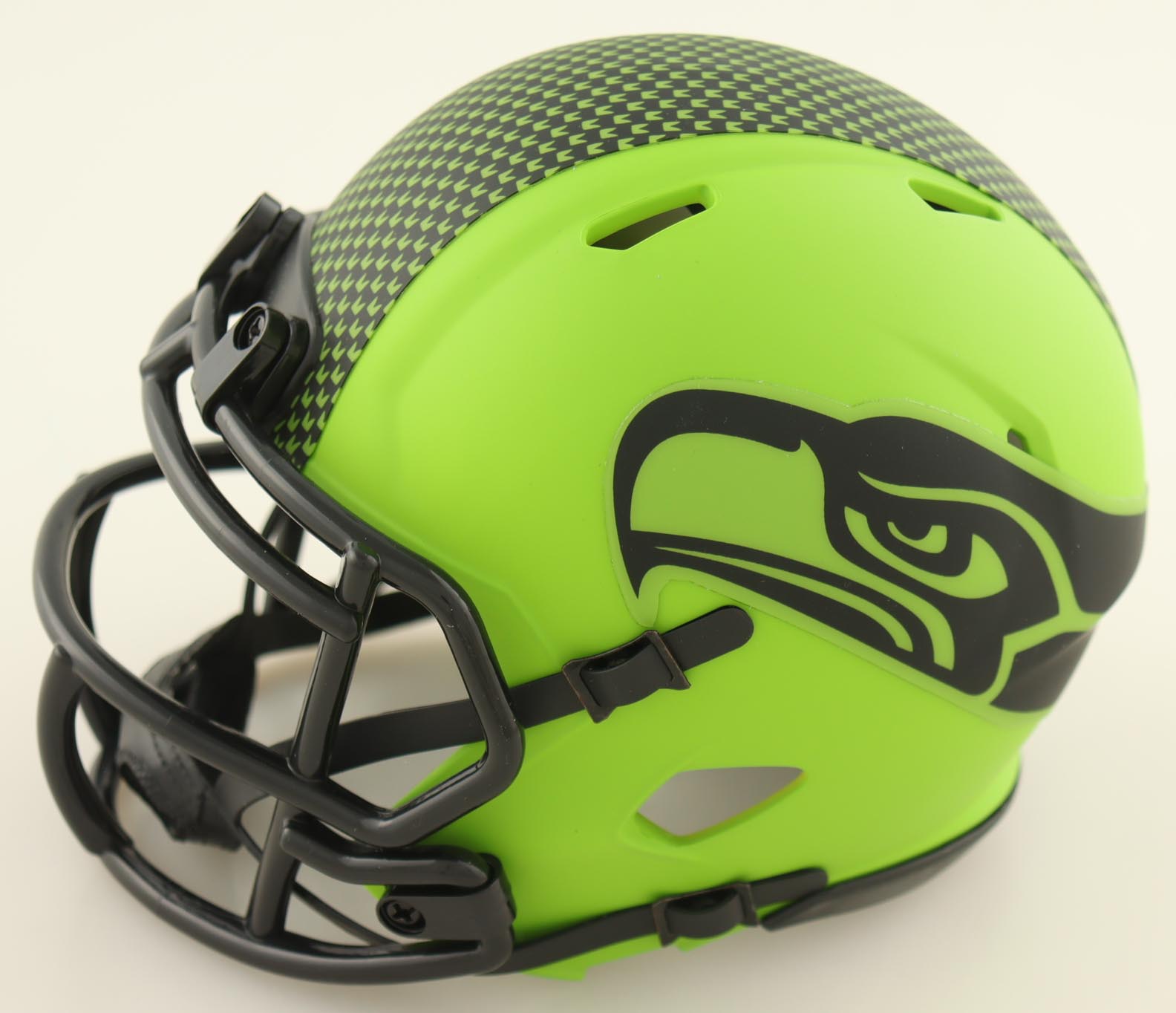 Earl Thomas Signed Seahawks Rave Alternate Speed Mini Helmet (Beckett) at PristineAuction.com Earl Thomas Signed Seahawks Rave Alternate Speed Mini Helmet (Beckett) at PristineAuction.com