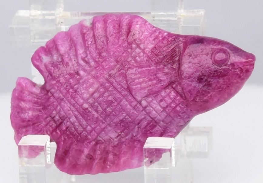 20.72 Carats Natural Ruby Fish Carving at PristineAuction.com 20.72 Carats Natural Ruby Fish Carving at PristineAuction.com