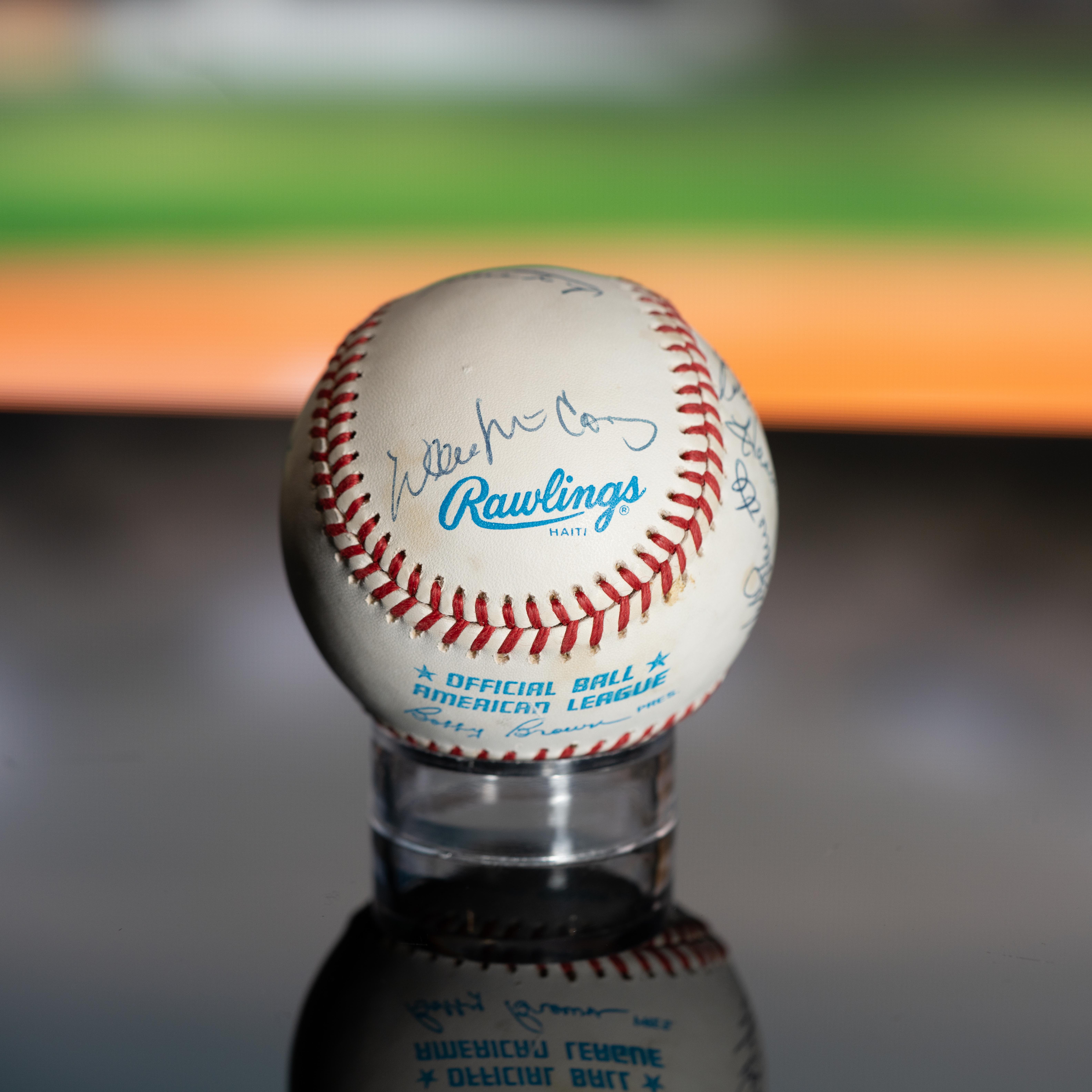 Mickey Mantle, Ted Williams, Willie Mays, Hank Aaron | 500 Home Run Club OAL Baseball Signed By (11) (Beckett) at PristineAuction.com Mickey Mantle, Ted Williams, Willie Mays, Hank Aaron | 500 Home Run Club OAL Baseball Signed By (11) (Beckett) at PristineAuction.com