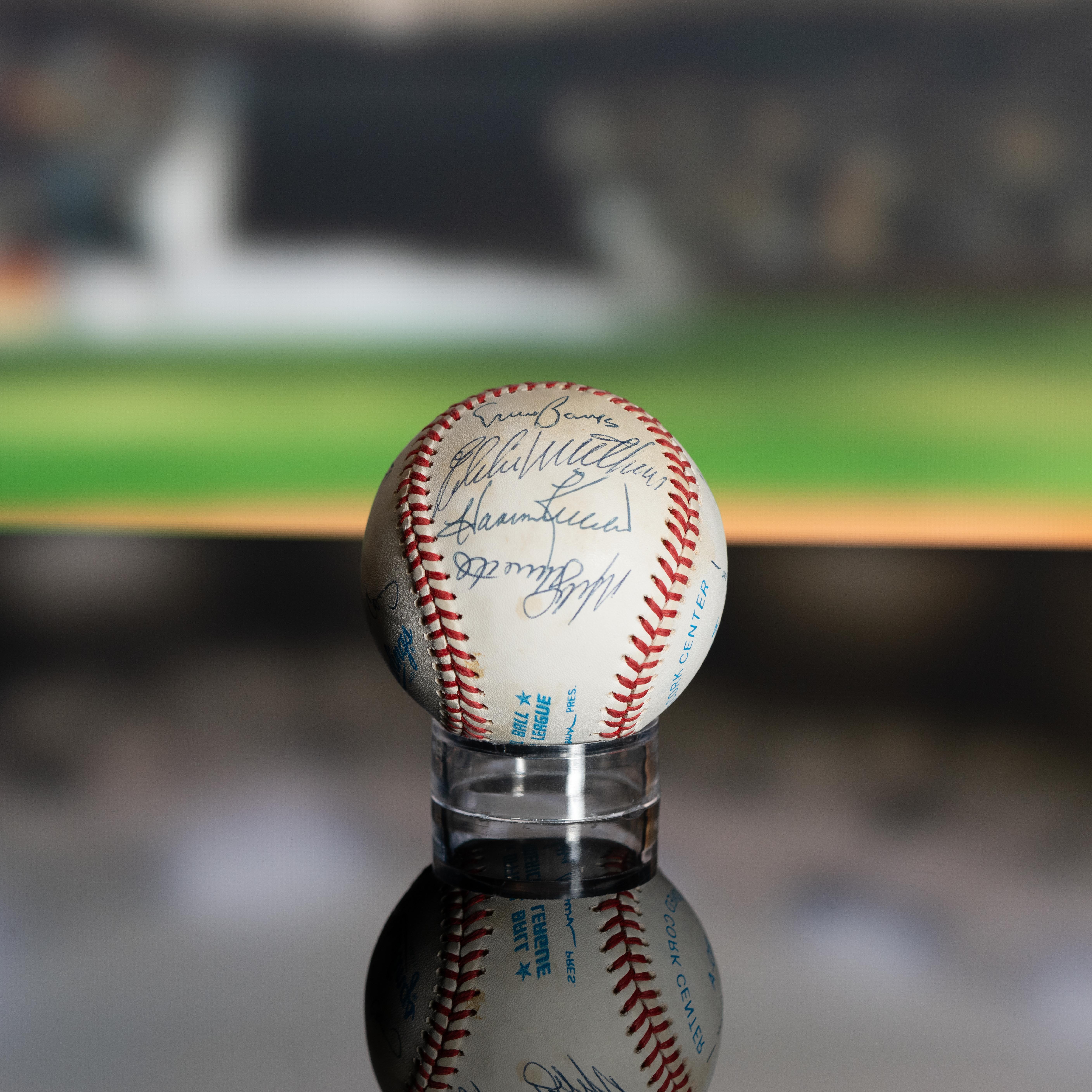 Mickey Mantle, Ted Williams, Willie Mays, Hank Aaron | 500 Home Run Club OAL Baseball Signed By (11) (Beckett) at PristineAuction.com Mickey Mantle, Ted Williams, Willie Mays, Hank Aaron | 500 Home Run Club OAL Baseball Signed By (11) (Beckett) at PristineAuction.com