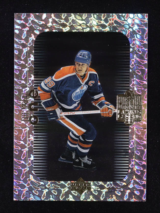 Wayne Gretzky 1999 Wayne Gretzky Living Legend The Great One #GO2 at PristineAuction.com Wayne Gretzky 1999 Wayne Gretzky Living Legend The Great One #GO2 at PristineAuction.com
