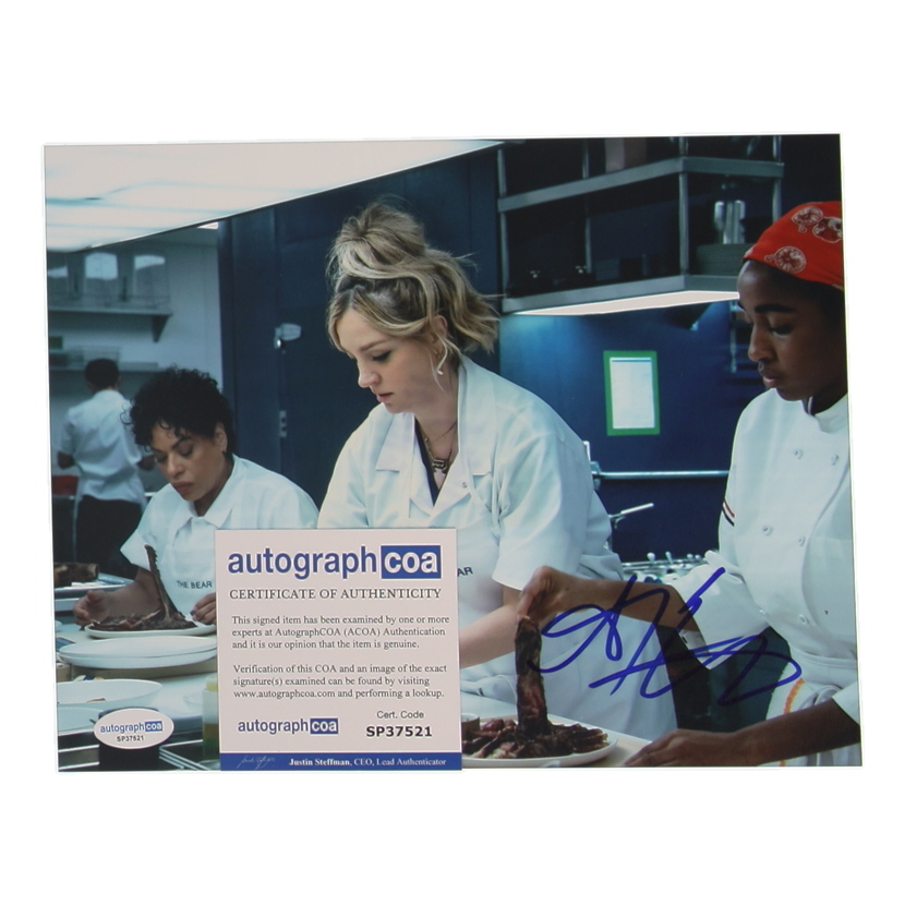 Abby Elliott Signed "The Bear" 8x10 Photo (ACOA) at PristineAuction.com Abby Elliott Signed "The Bear" 8x10 Photo (ACOA) at PristineAuction.com